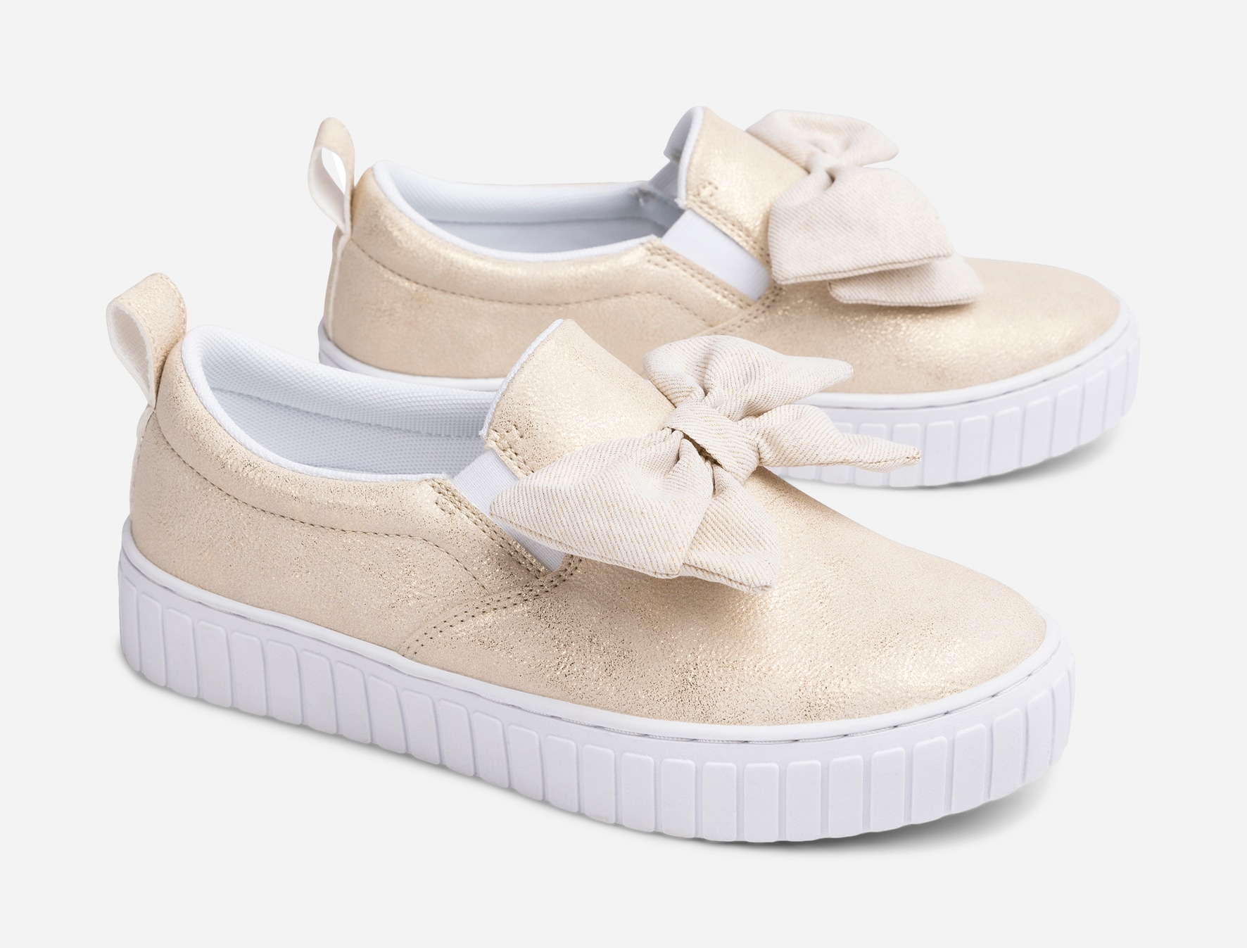 Yoshi Slip On Sneakers Beige Zoey Dinsko